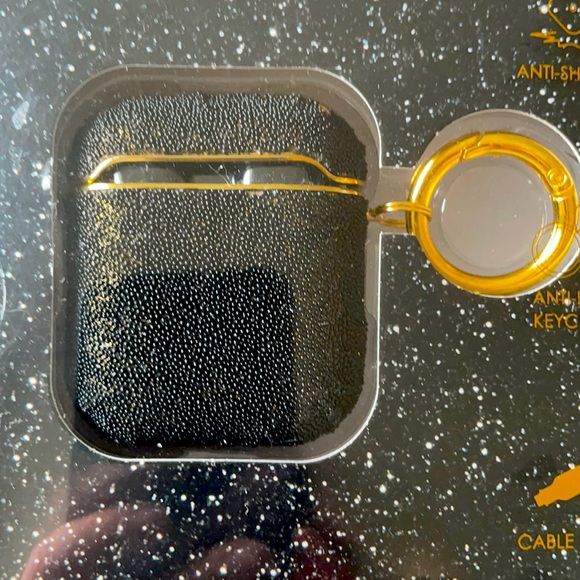 Apple AirPod Case Cover - Free with BUNDLES - Picture 2 of 3